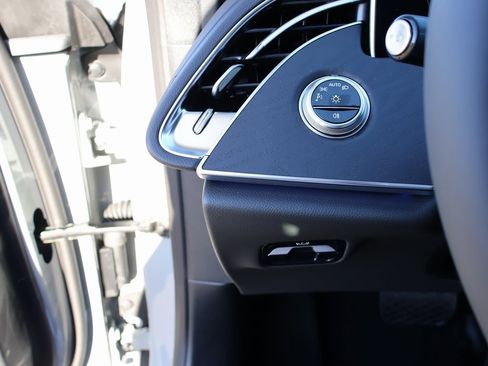 New 2026 Mercedes-Benz E 350 4MATIC Sedan image 37