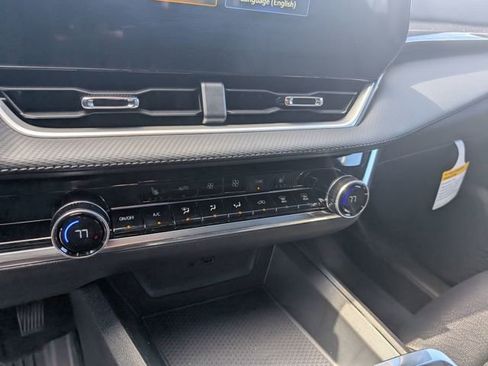 New 2026 Chevrolet Equinox LT w/ Convenience Package II image 21