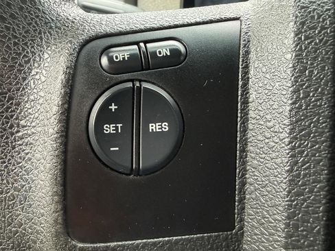 Used 2008 Ford F350 4x4 Regular Cab Super Duty image 10