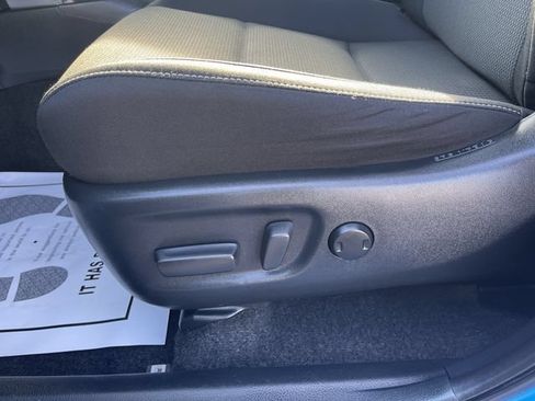 Certified 2018 Toyota RAV4 XLE AWD/4WD image 13