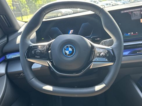 Certified 2024 BMW i5 eDrive40i w/ M Sport Package RWD image 19