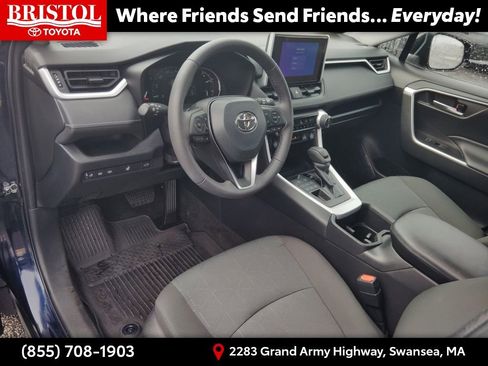 Used 2023 Toyota RAV4 XLE w/ Convenience Package image 14