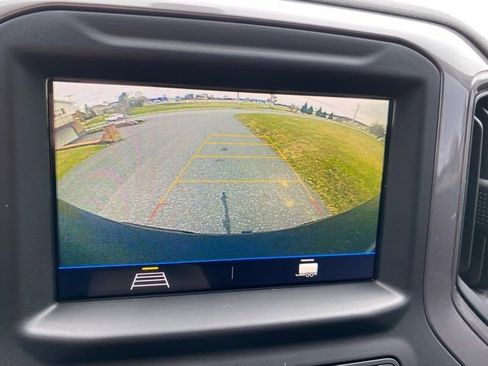 Used 2019 Chevrolet Silverado 1500 Custom Trail Boss w/ Custom Convenience Package image 13