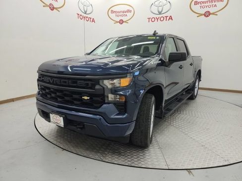 Used 2022 Chevrolet Silverado 1500 Custom AWD/4WD image 2