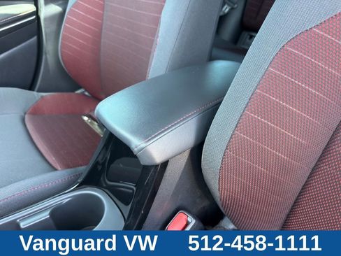 Used 2024 Toyota Corolla SE FWD image 11