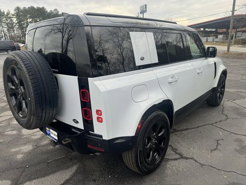 Used 2023 Land Rover Defender 110 X-Dynamic SE image 7