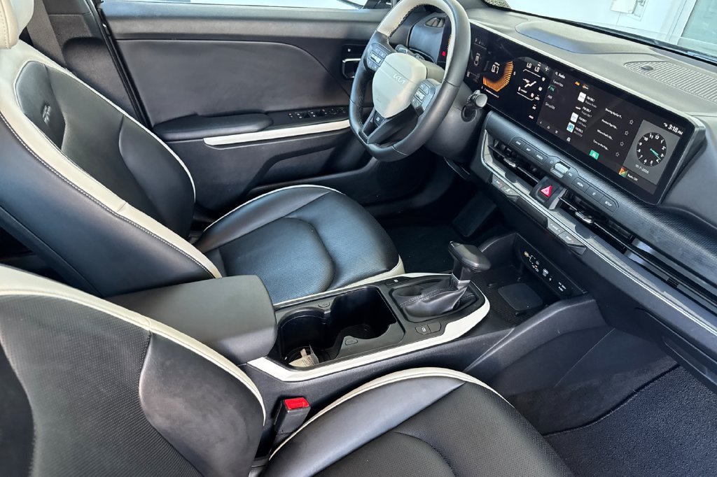 Certified 2026 Kia K4 GT-Line FWD image 17