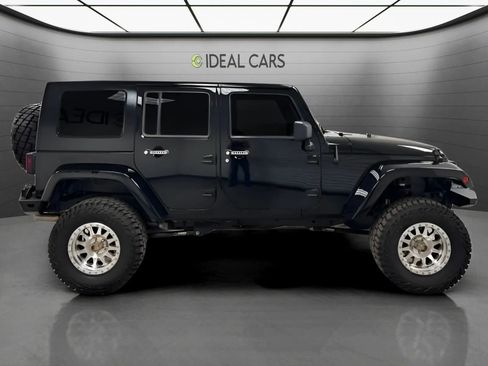 Used 2007 Jeep Wrangler Unlimited X w/ Dual Top Group AWD/4WD image 4