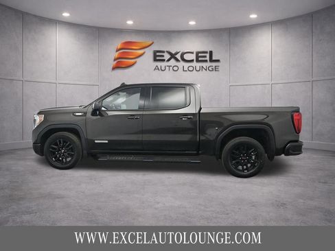 Used 2021 GMC Sierra 1500 Elevation w/ LPO, Elevation Black Package AWD/4WD image 3