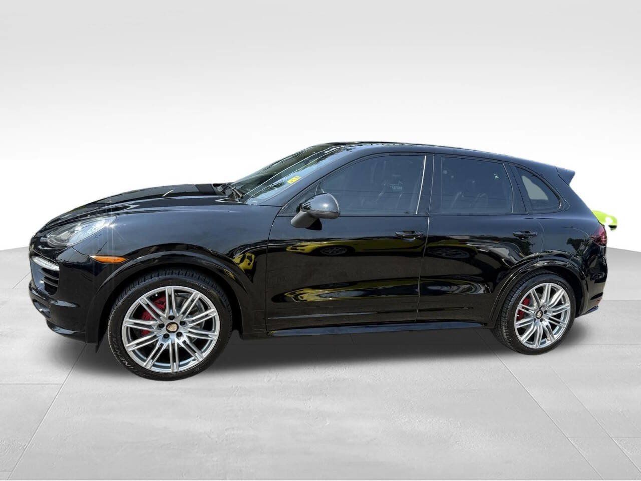 Used 2013 Porsche Cayenne GTS AWD/4WD image 3