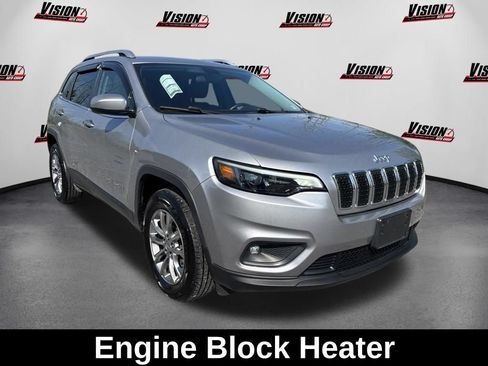 Used 2019 Jeep Cherokee Latitude Plus w/ Cold Weather Group AWD/4WD image 8