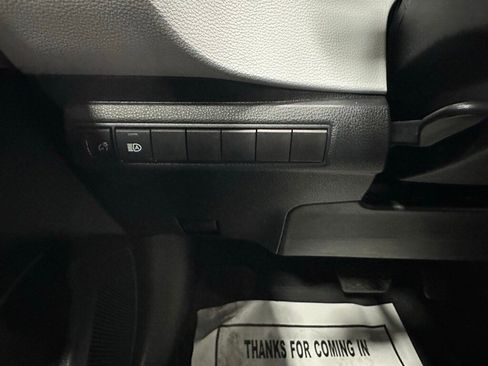 Used 2025 Toyota Corolla SE image 17