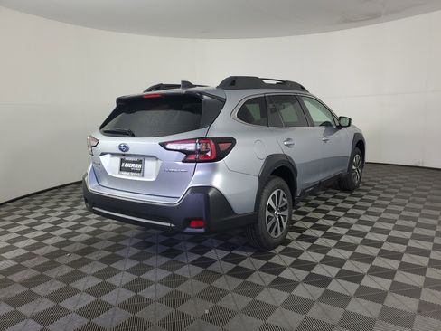 New 2025 Subaru Outback Premium image 4