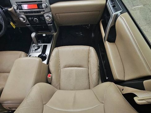Used 2011 Toyota 4Runner SR5 w/ Premium Pkg w/Leather AWD/4WD image 22