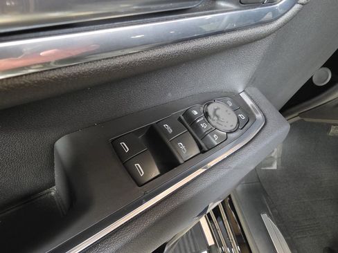 Used 2025 Chevrolet Silverado 3500 High Country w/ Technology Package image 5