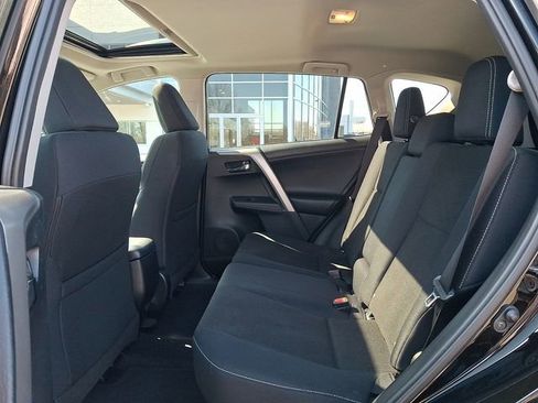 Used 2016 Toyota RAV4 XLE image 10