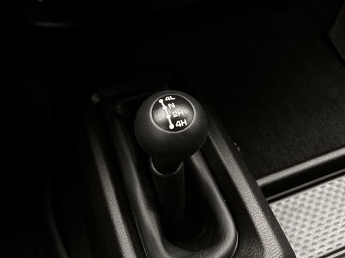 Used 2024 RAM 2500 Tradesman w/ Chrome Appearance Group image 22