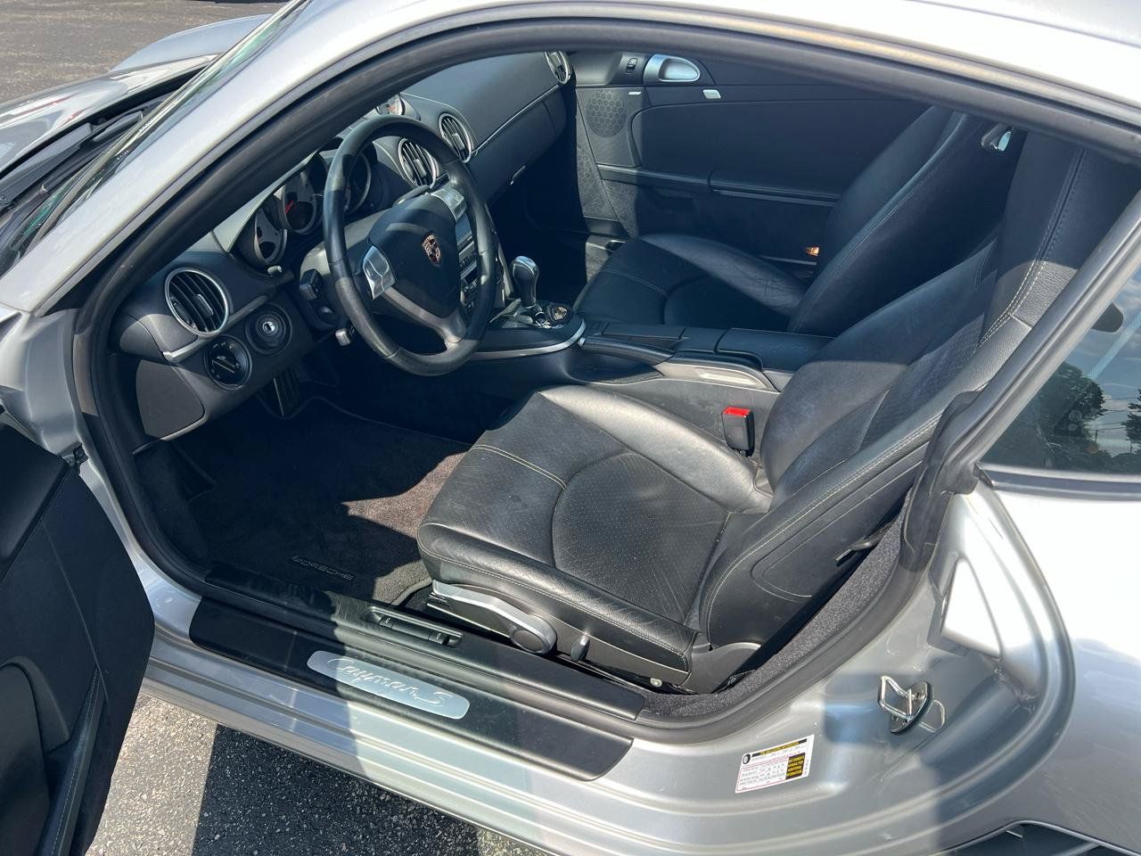Used 2006 Porsche Cayman S RWD image 9