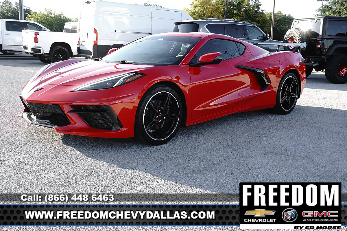 Used 2024 Chevrolet Corvette Stingray Coupe w/ 1LT RWD image 3