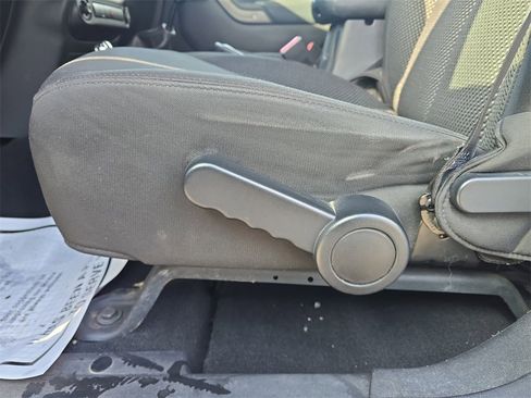 Used 2016 Jeep Wrangler Unlimited Sport image 13