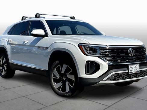 New 2026 Volkswagen Atlas Cross Sport SEL image 2
