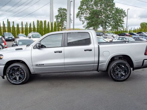 Used 2025 RAM 1500 Big Horn AWD/4WD image 8