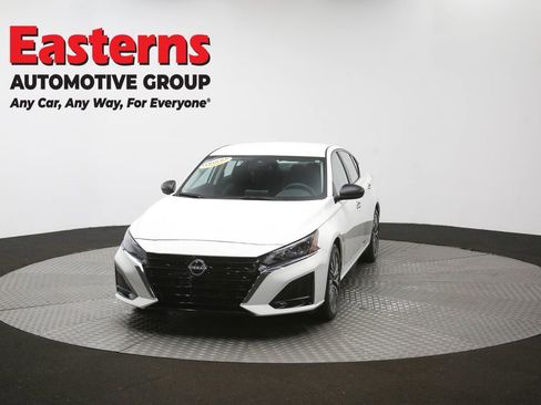 Used 2025 Nissan Altima 2.5 SV FWD image 53