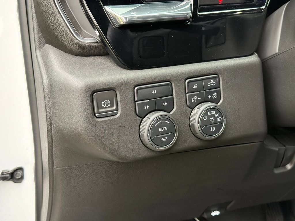 Certified 2024 Chevrolet Silverado 3500 LT w/ All Star Edition AWD/4WD image 17