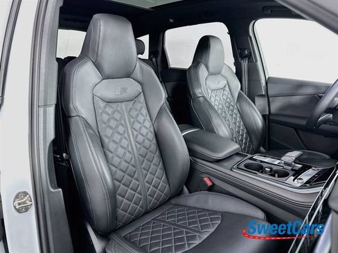 Used 2025 Audi SQ7 Premium Plus AWD/4WD image 12