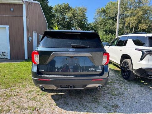 Certified 2022 Ford Explorer XLT w/ Equipment Group 202A AWD/4WD image 2