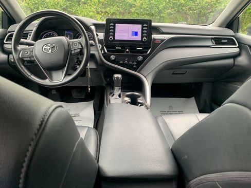 Used 2023 Toyota Camry SE FWD image 16