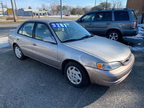 Used 1999 Toyota Corolla LE image 10