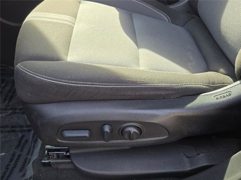 Used 2023 Chevrolet Blazer LT w/ Driver Confidence Package image 16