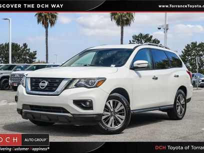 Used 2017 Nissan Pathfinder SV