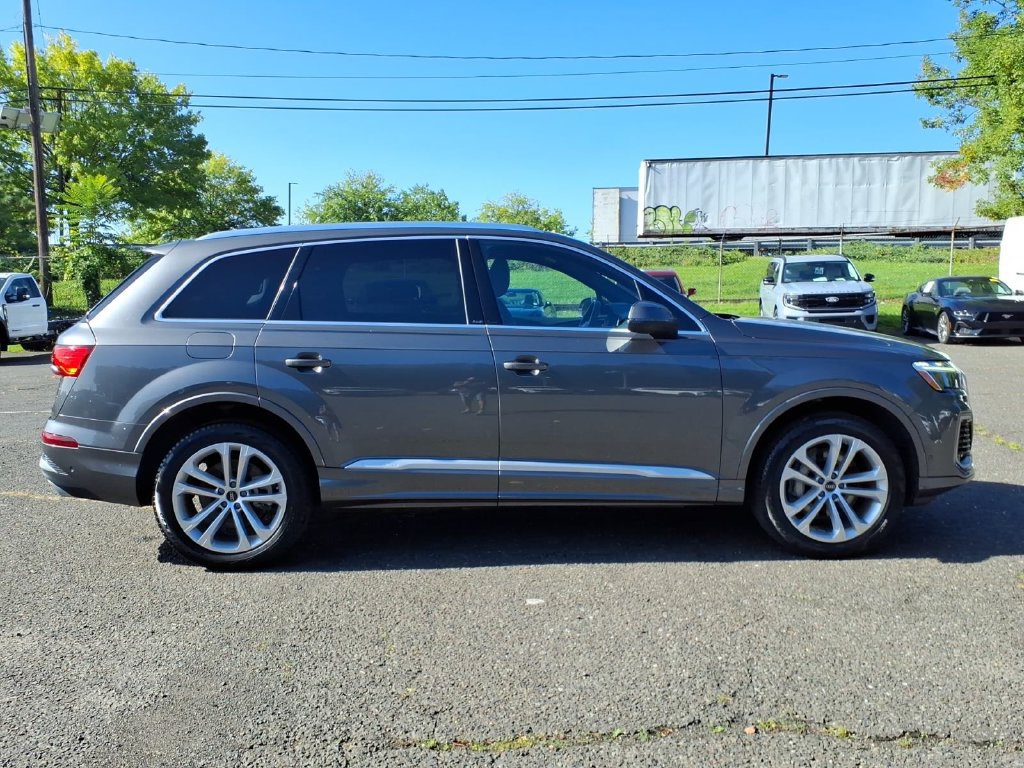 Used 2025 Audi Q7 3.0T Premium Plus AWD/4WD image 8