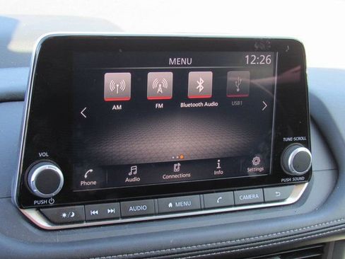 Certified 2025 Nissan Rogue S image 14