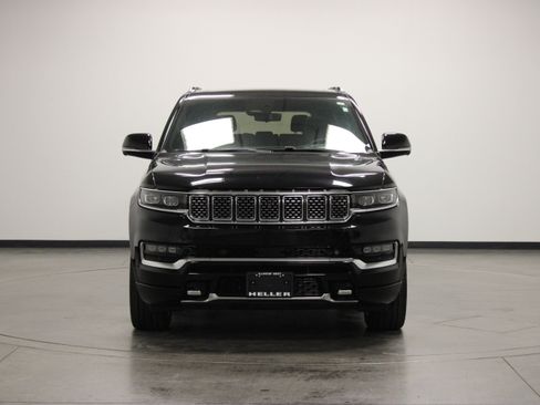 Used 2023 Jeep Grand Wagoneer Series II RWD image 3