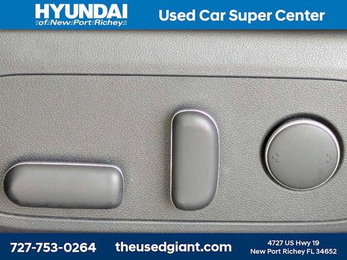 Used 2024 Hyundai Kona Limited FWD image 24