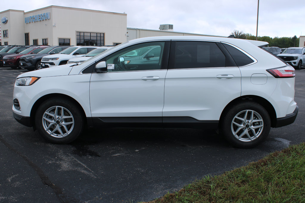 Used 2024 Ford Edge SEL w/ Convenience Package AWD/4WD image 5