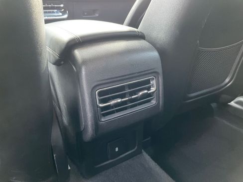 Used 2024 Lincoln Corsair Reserve image 25