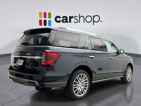 Used 2022 Ford Expedition Limited image 5