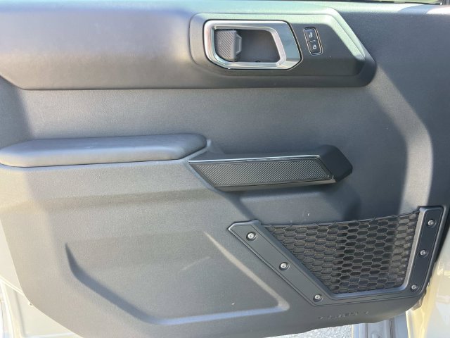 Used 2025 Ford Bronco Outer Banks AWD/4WD image 28