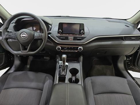 Used 2024 Nissan Altima 2.5 S FWD image 10