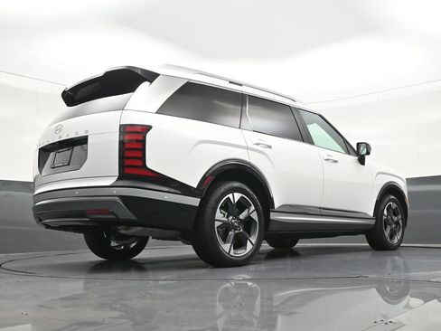Used 2026 Hyundai Palisade Limited FWD image 28