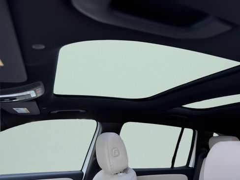 Certified 2026 Mercedes-Benz GLB 250 image 23