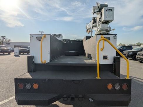 New 2026 Ford F550 4x4 Regular Cab Super Duty image 18