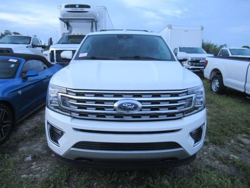 Certified 2021 Ford Expedition Max Limited AWD/4WD image 2