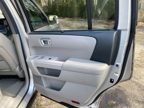 Used 2012 Honda Pilot Touring image 28