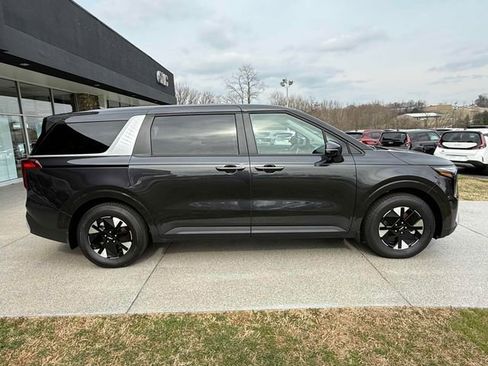 New 2026 Kia Carnival LXS image 17