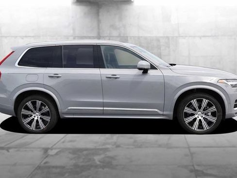 Used 2025 Volvo XC90 B6 Plus w/ Protection Package Premier AWD/4WD image 5